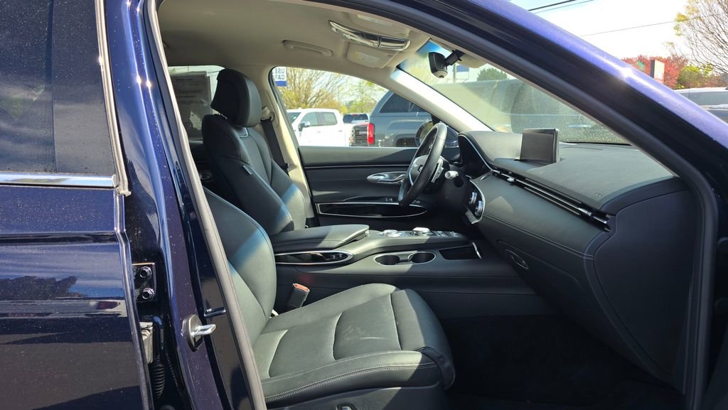 Used 2025 Genesis GV70 2.5T image 45
