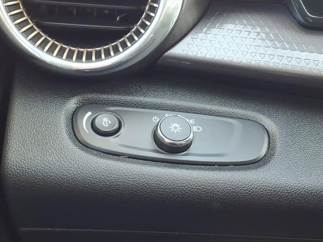 Certified 2025 Chevrolet Trax ACTIV image 21