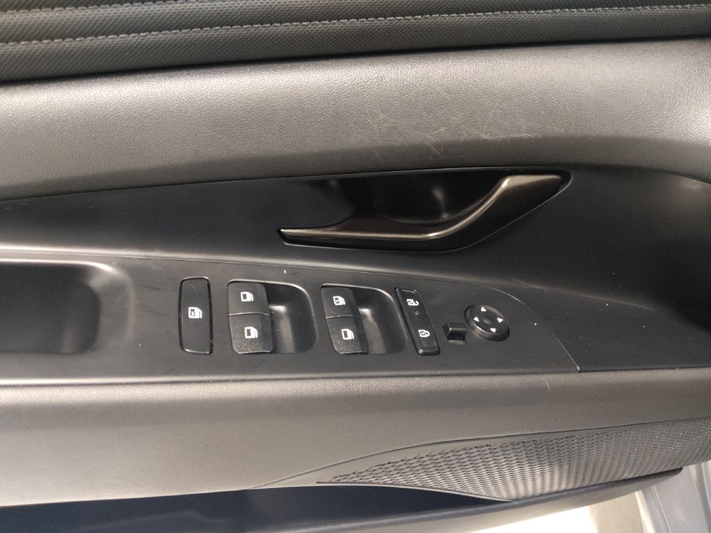 Used 2025 Hyundai Elantra Sport FWD image 27