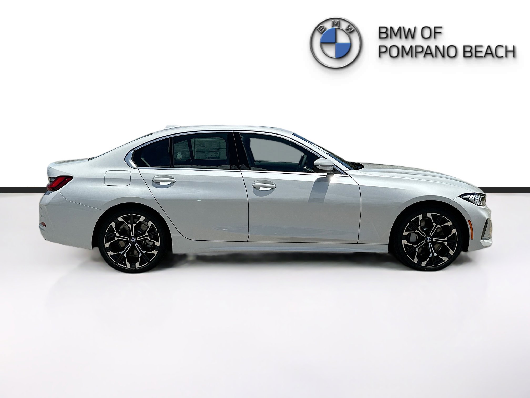 New 2025 BMW 330i Sedan w/ Premium Package RWD image 8