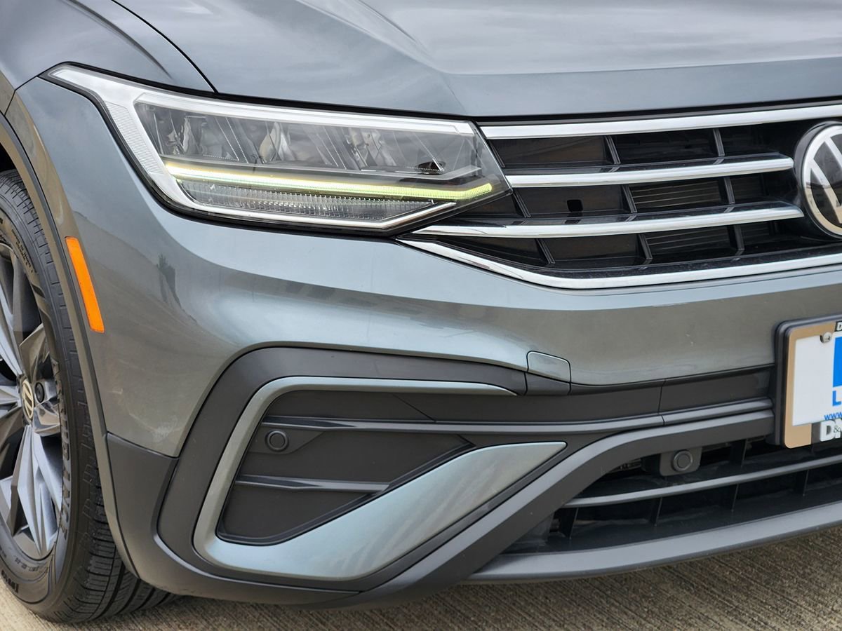 Used 2022 Volkswagen Tiguan SE FWD image 9