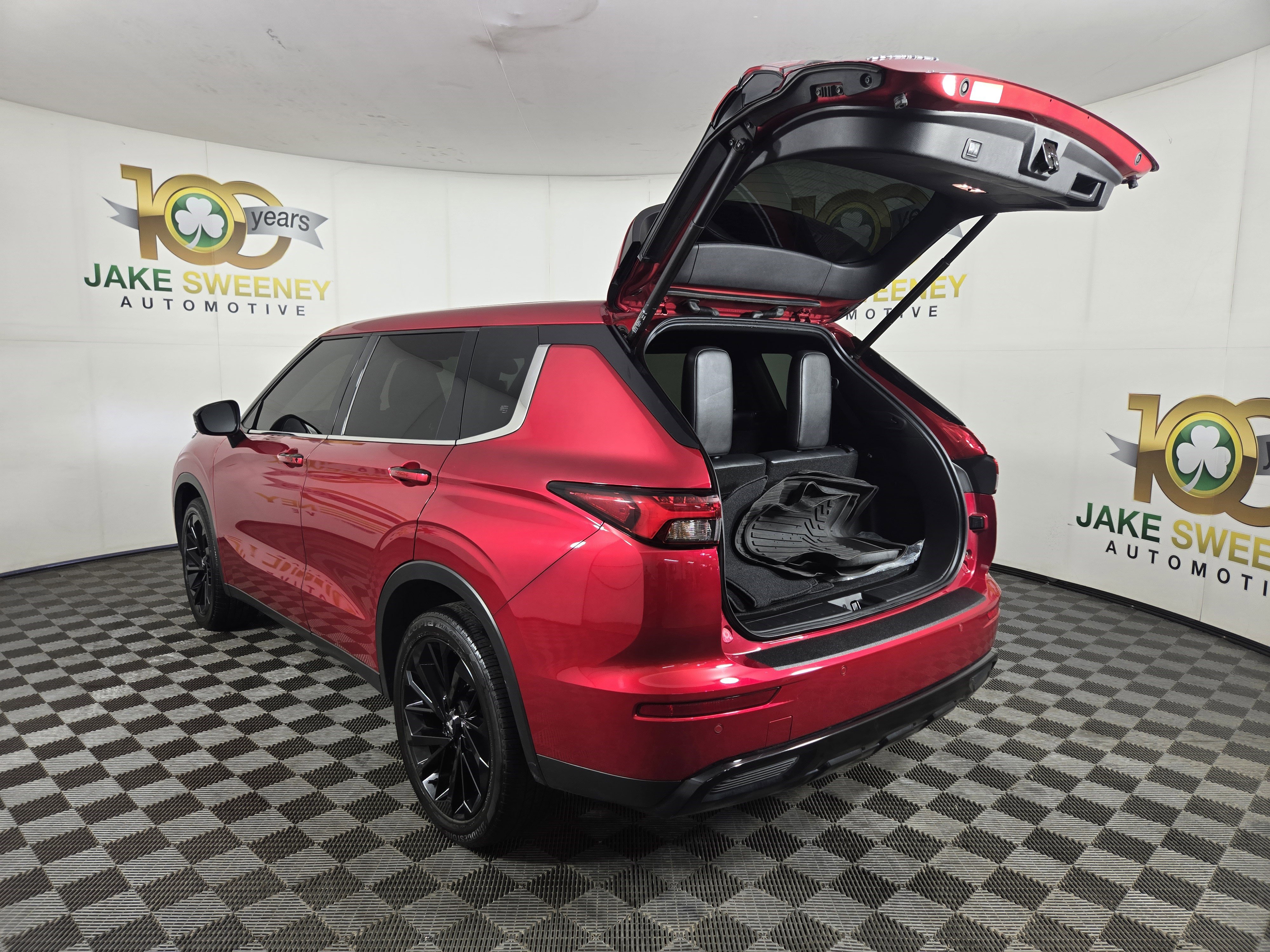 Used 2024 Mitsubishi Outlander SE Black Edition image 31