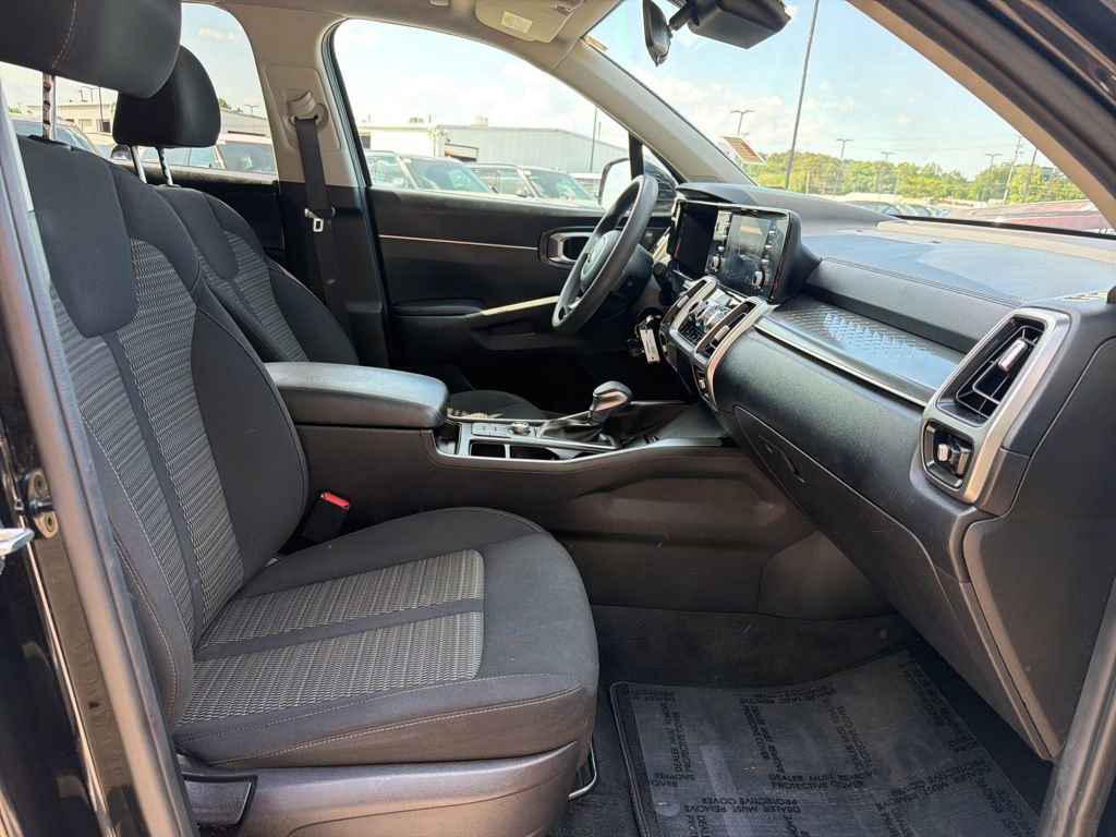 Used 2021 Kia Sorento LX FWD image 31