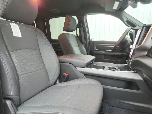 New 2026 RAM 2500 Big Horn AWD/4WD image 42