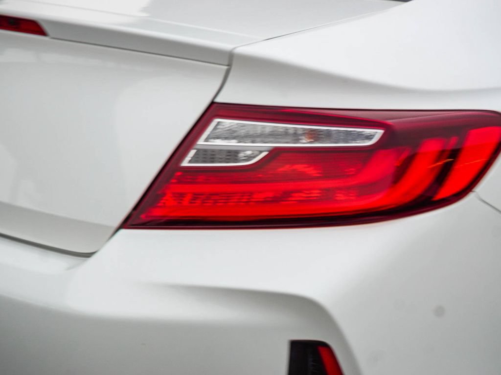 Used 2017 Honda Accord EX-L image 8