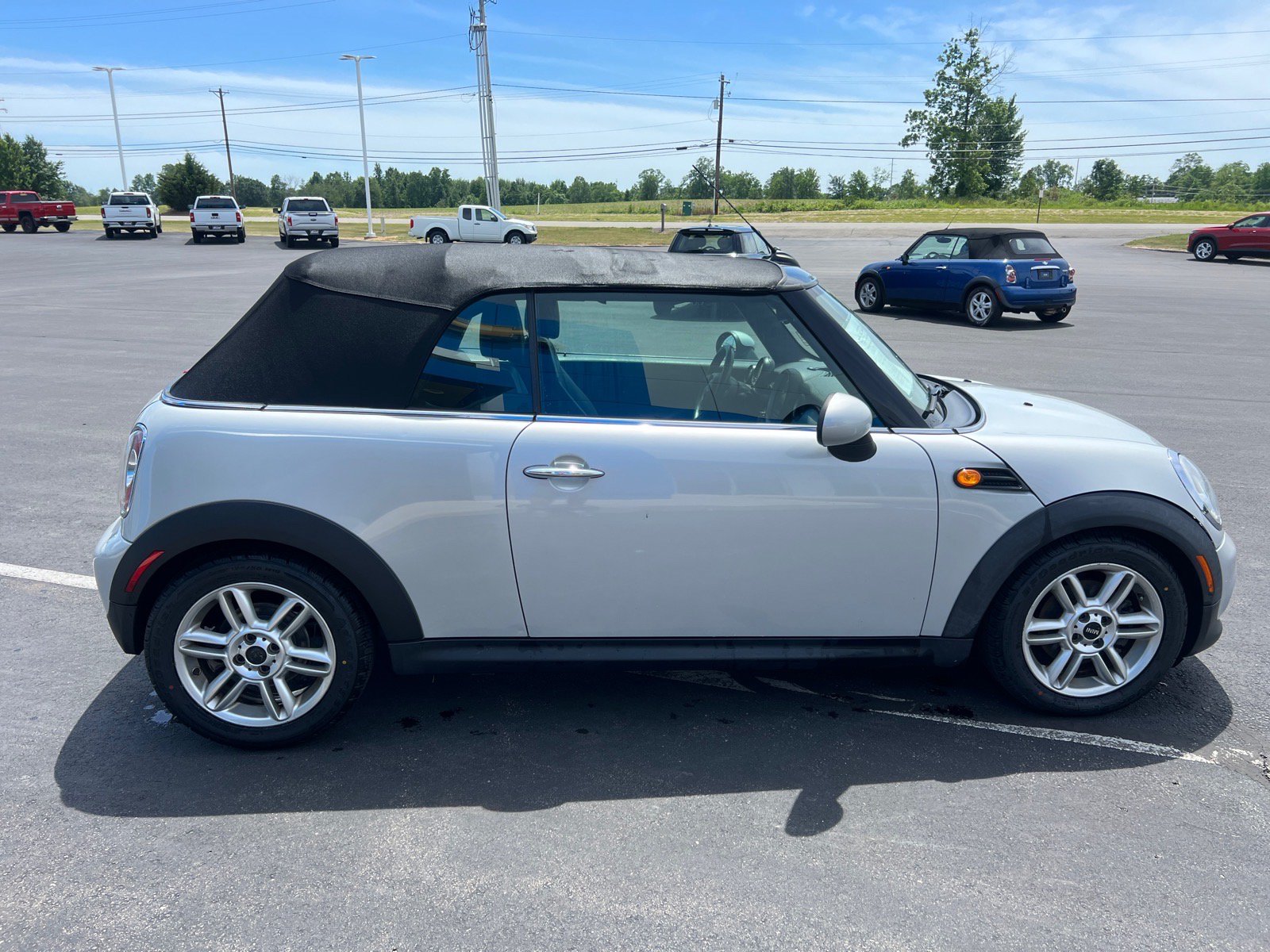 Used 2012 MINI Cooper Convertible FWD image 5