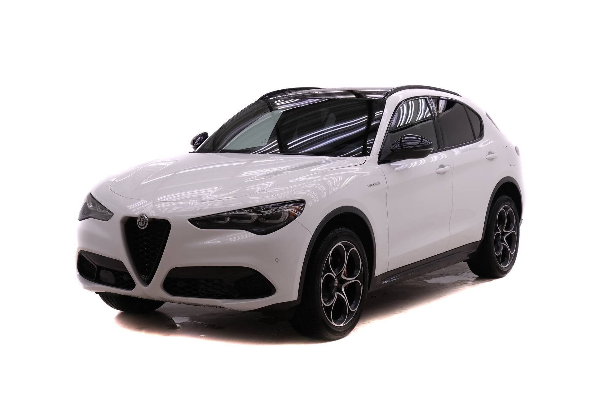 New 2026 Alfa Romeo Stelvio Sprint image 1