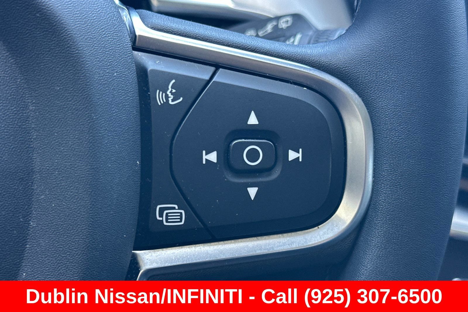 Used 2023 Volvo XC60 B5 Core w/ Protection Package Premier FWD image 38