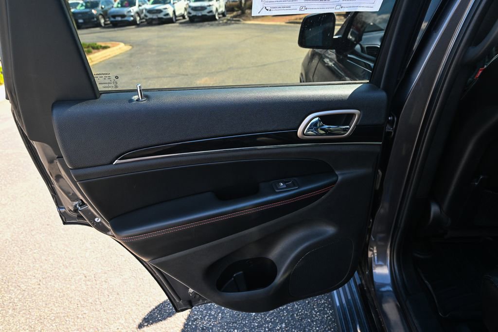 Used 2016 Jeep Grand Cherokee Limited 75th Anniversary image 23
