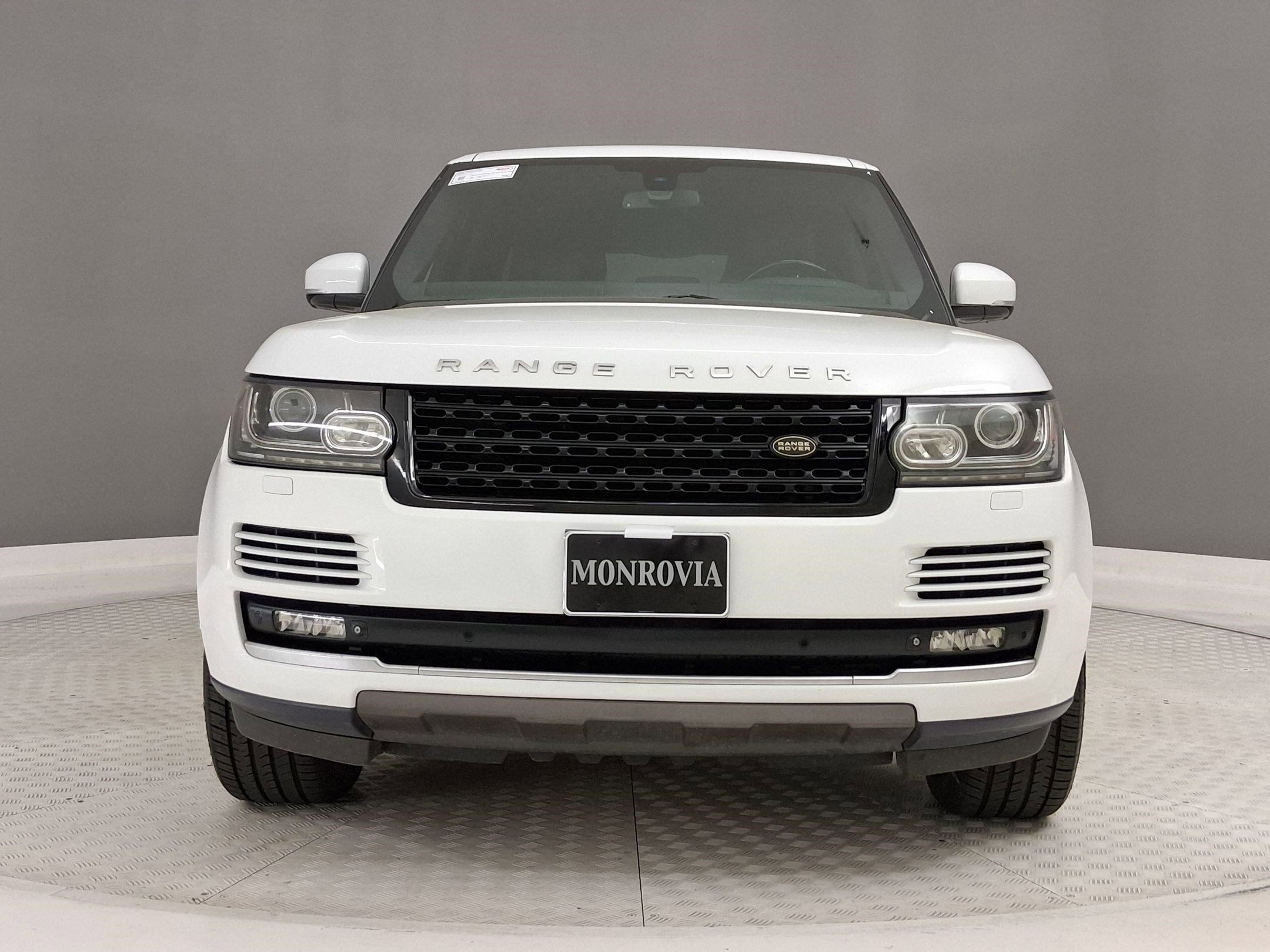 Used 2015 Land Rover Range Rover Supercharged image 4