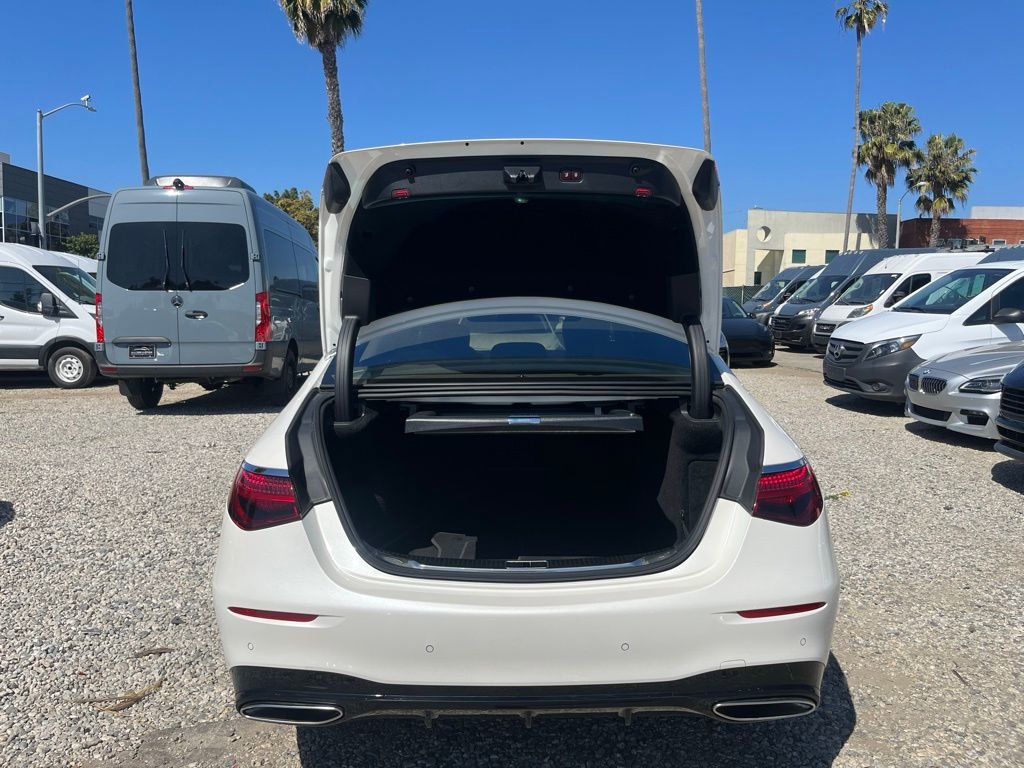 Used 2022 Mercedes-Benz S 500 4MATIC w/ AMG Line Package image 7