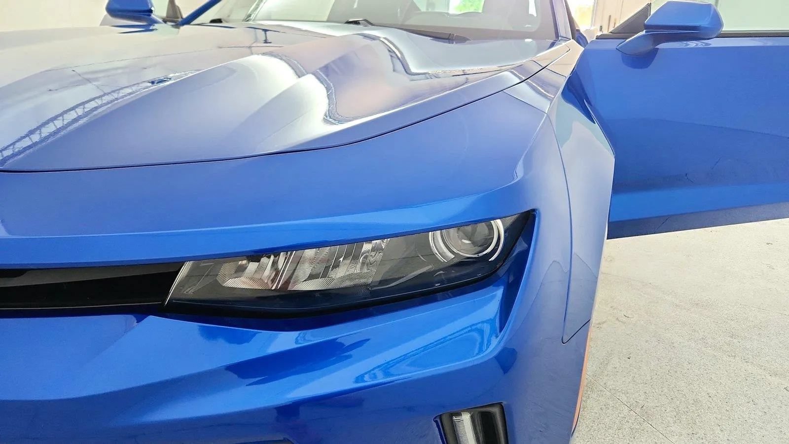 Used 2017 Chevrolet Camaro LT w/ Technology Package RWD image 30