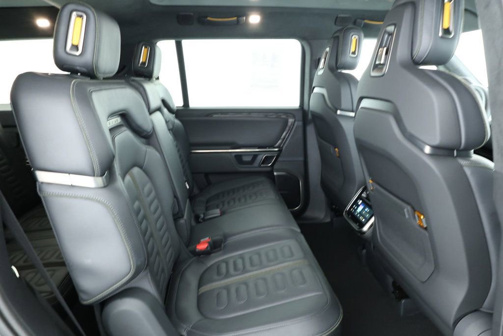 Used 2022 Rivian R1S Launch Edition image 24