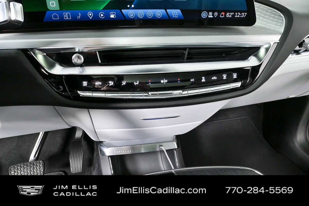 New 2026 Cadillac Lyriq Premium Luxury image 16