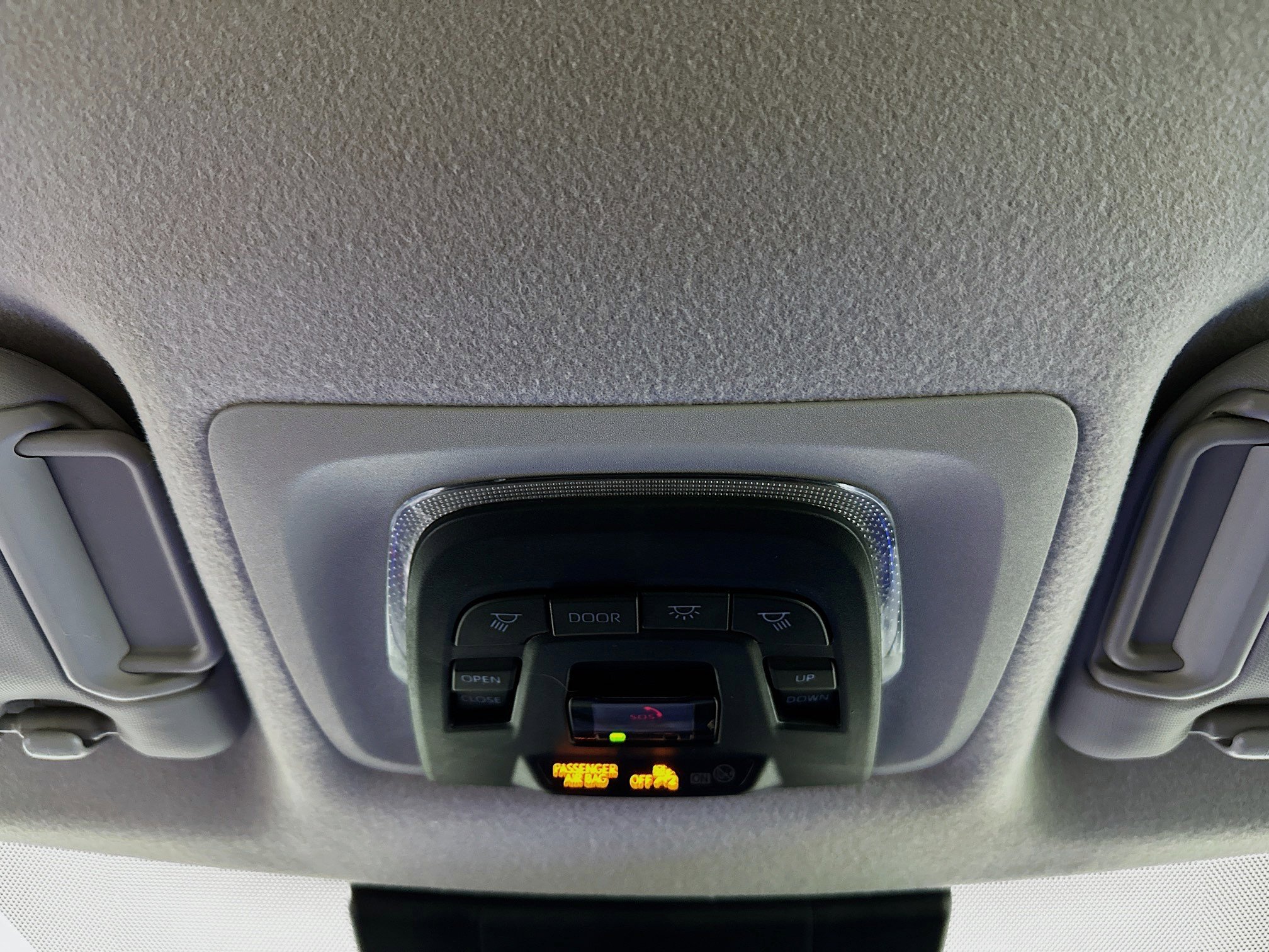 Used 2024 Toyota Corolla Cross LE w/ Moonroof Package image 18