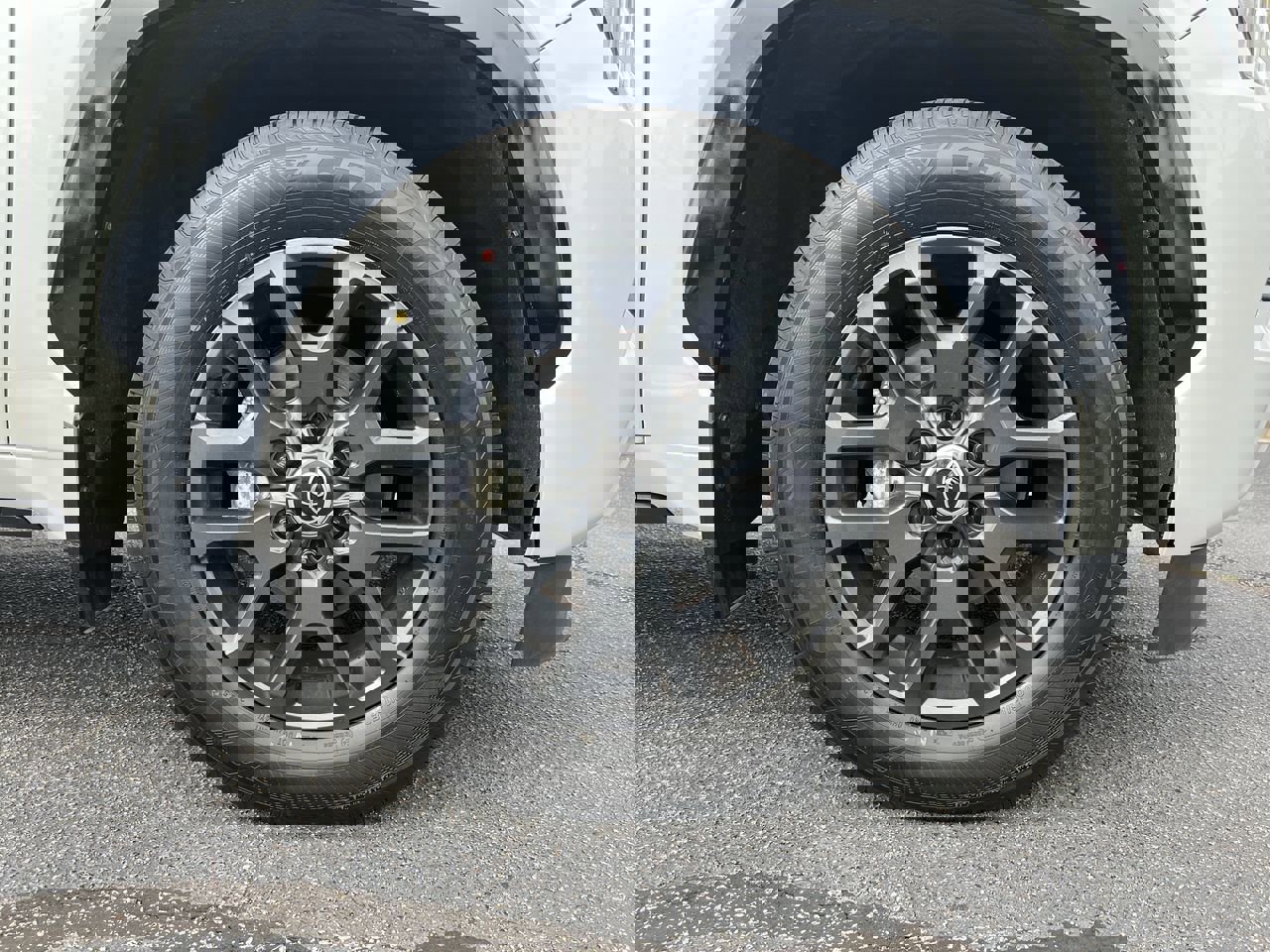 Used 2024 Toyota Sequoia Platinum image 13