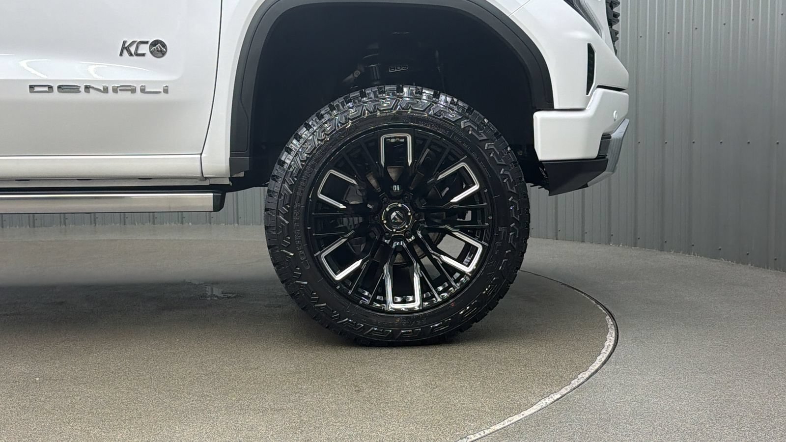 Used 2025 GMC Sierra 1500 Denali Ultimate AWD/4WD image 10