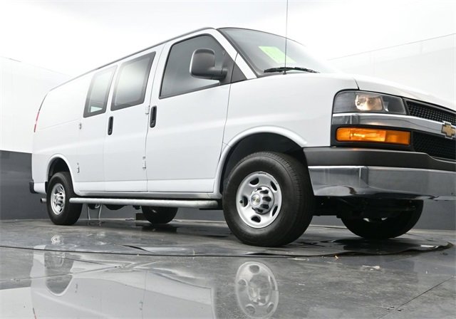 Used 2024 Chevrolet Express 2500 w/ Driver Convenience Package image 20