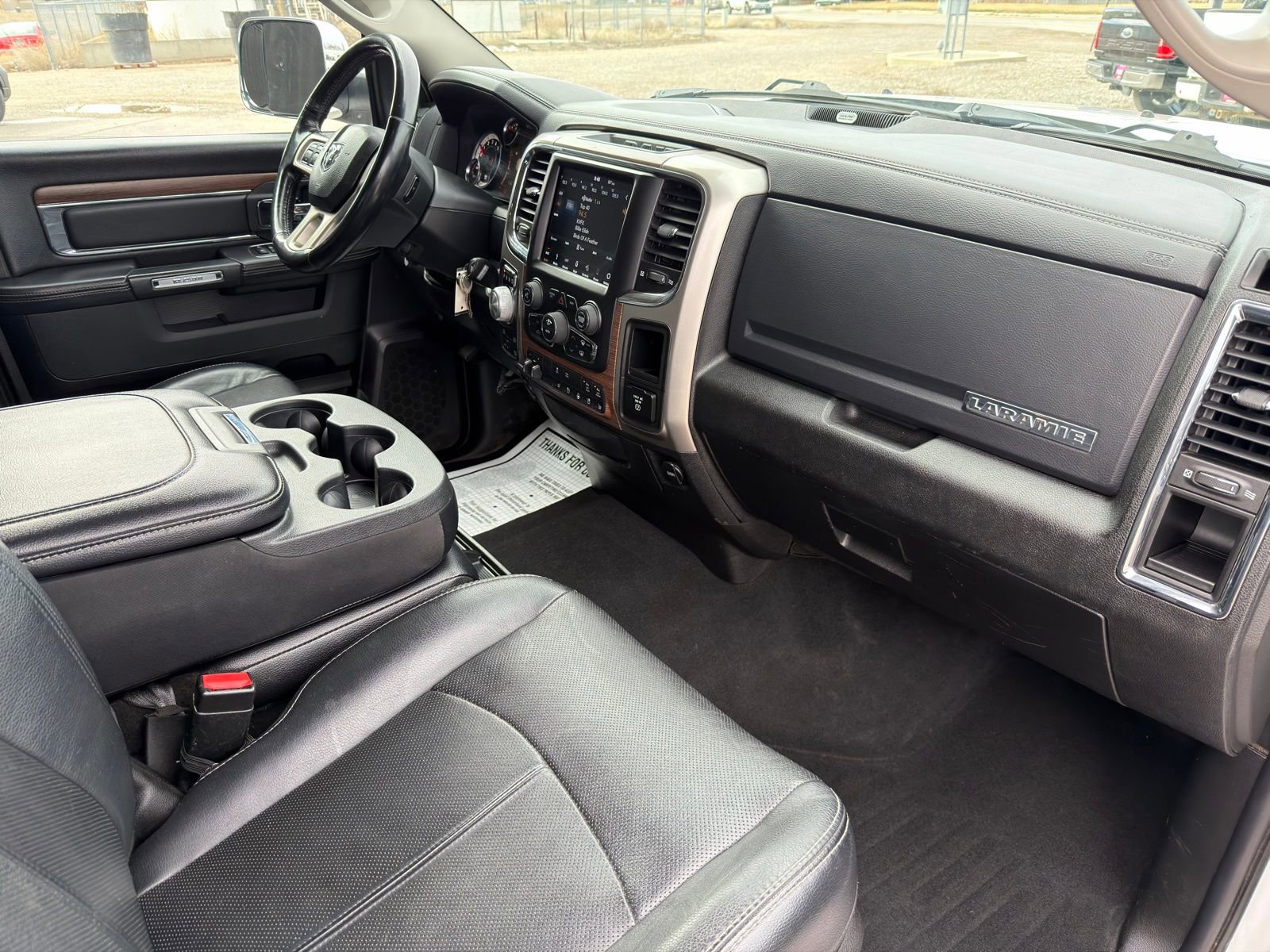 Used 2018 RAM 1500 Laramie image 35