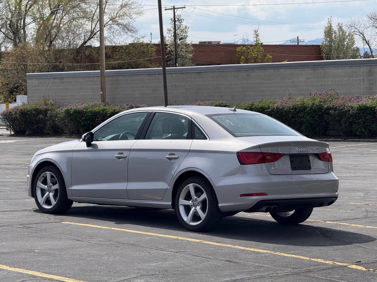 Used 2015 Audi A3 1.8T Premium w/ Cold Weather Package FWD image 7