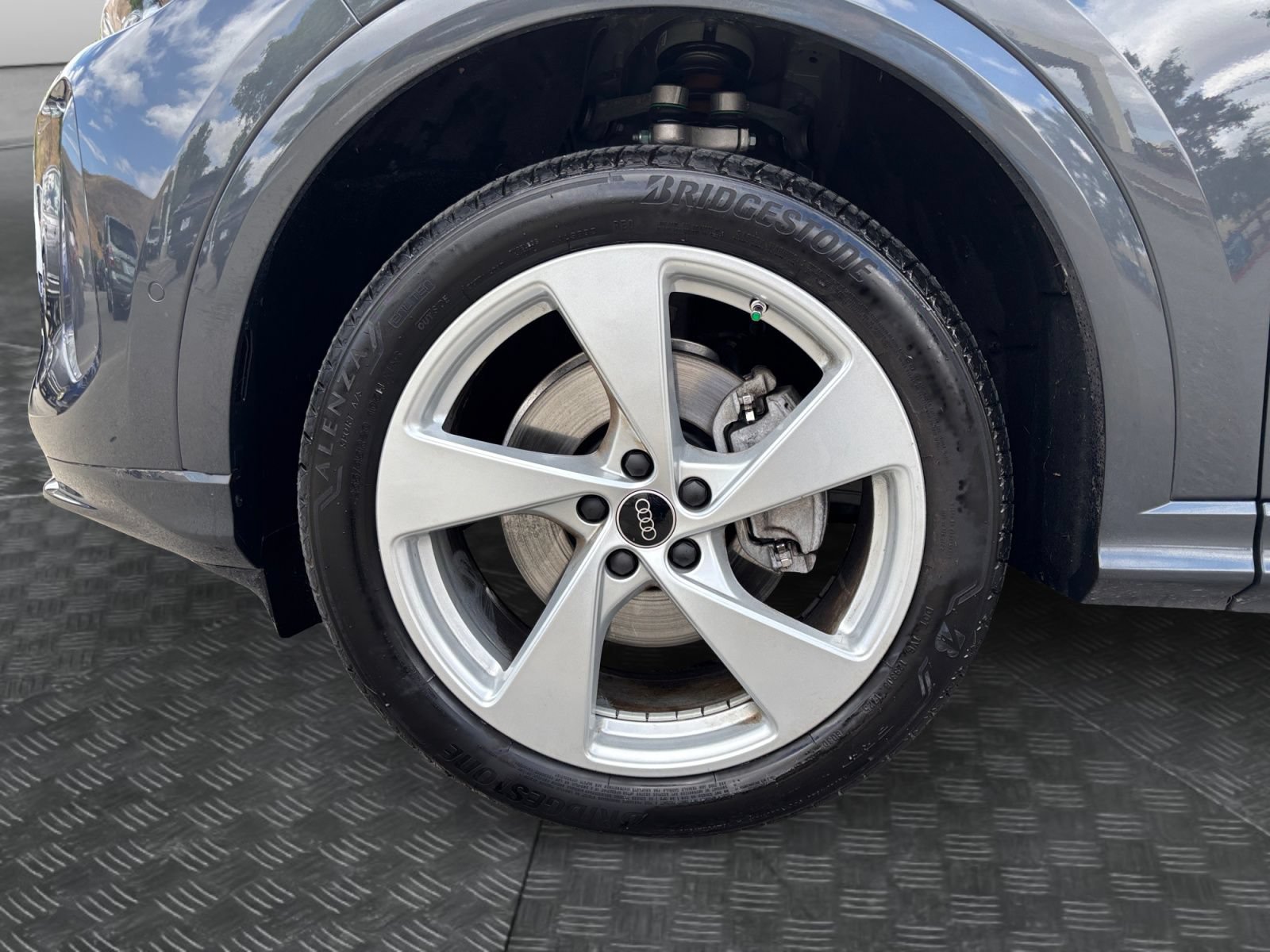 Used 2025 Audi Q5 Premium Plus w/ Premium Plus AWD/4WD image 9