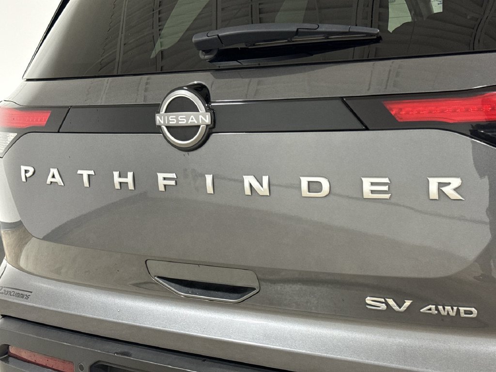 Used 2024 Nissan Pathfinder SV AWD/4WD image 26