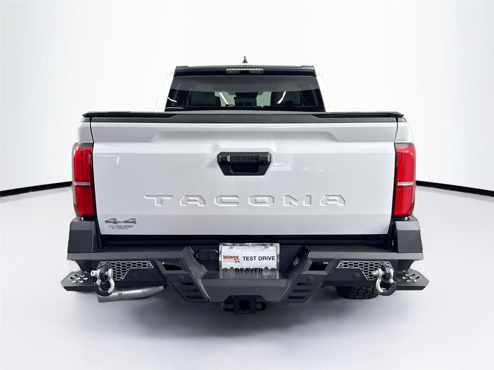 Certified 2025 Toyota Tacoma SR5 AWD/4WD image 11