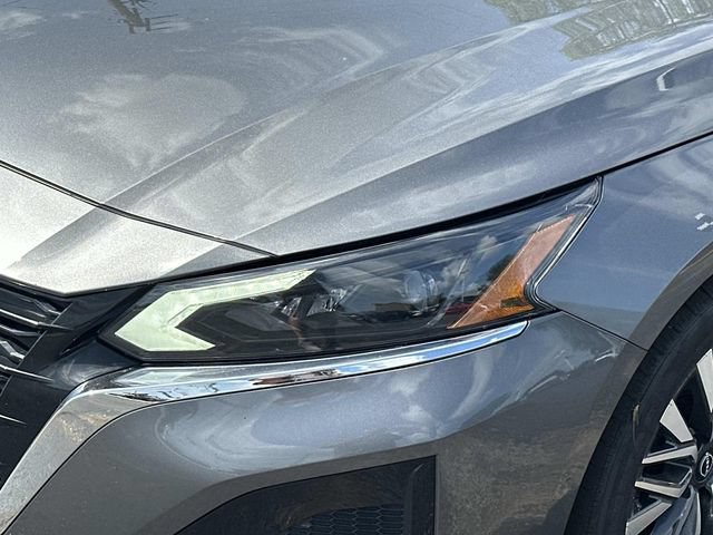 Used 2024 Nissan Altima 2.5 SV FWD image 7