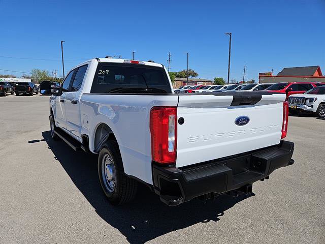 Used 2025 Ford F250 XL image 3
