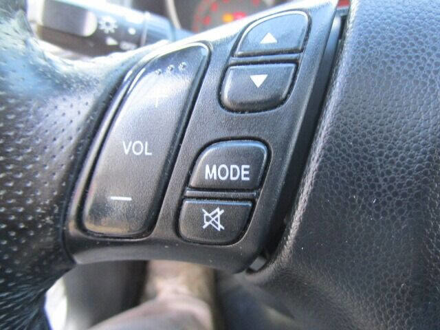 Used 2005 MAZDA MAZDA3 s w/ Sport Pkg image 11