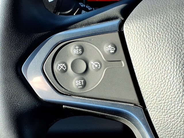 Used 2023 Chevrolet Traverse LT FWD image 27