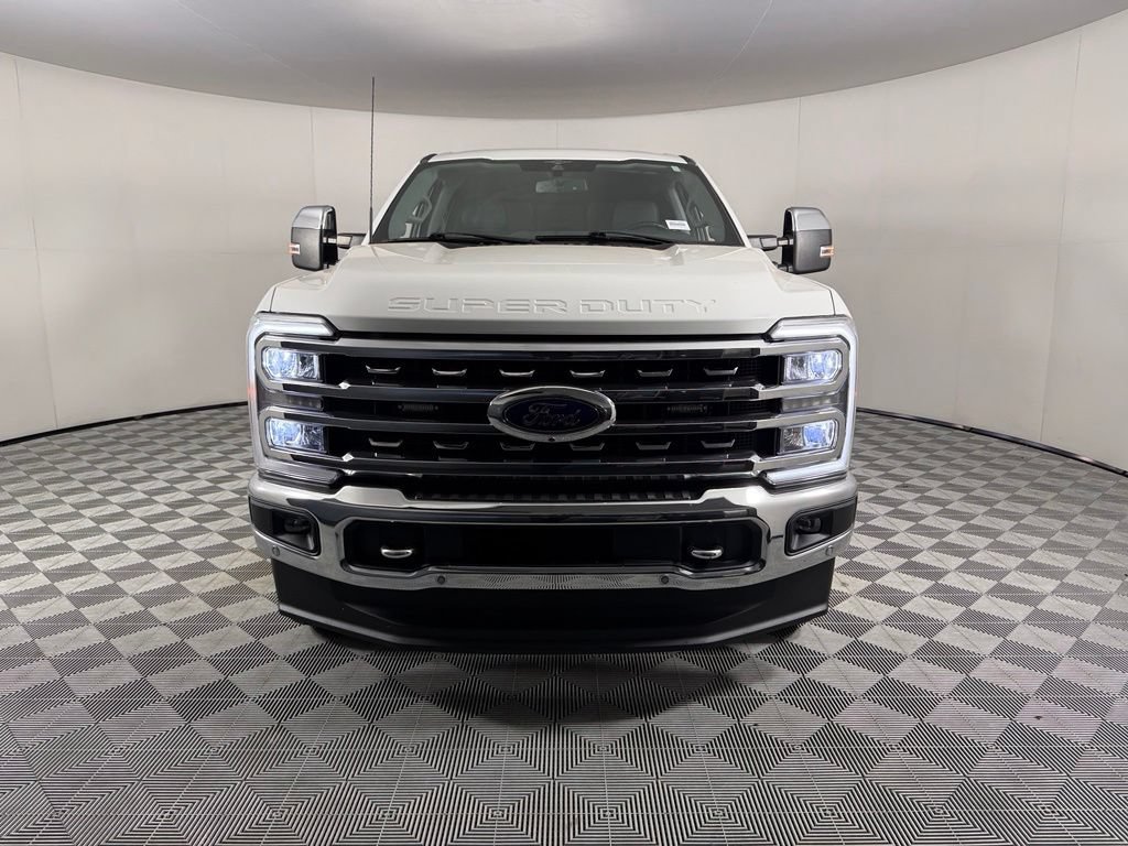 Used 2023 Ford F350 Lariat w/ Lariat Ultimate Package AWD/4WD image 4