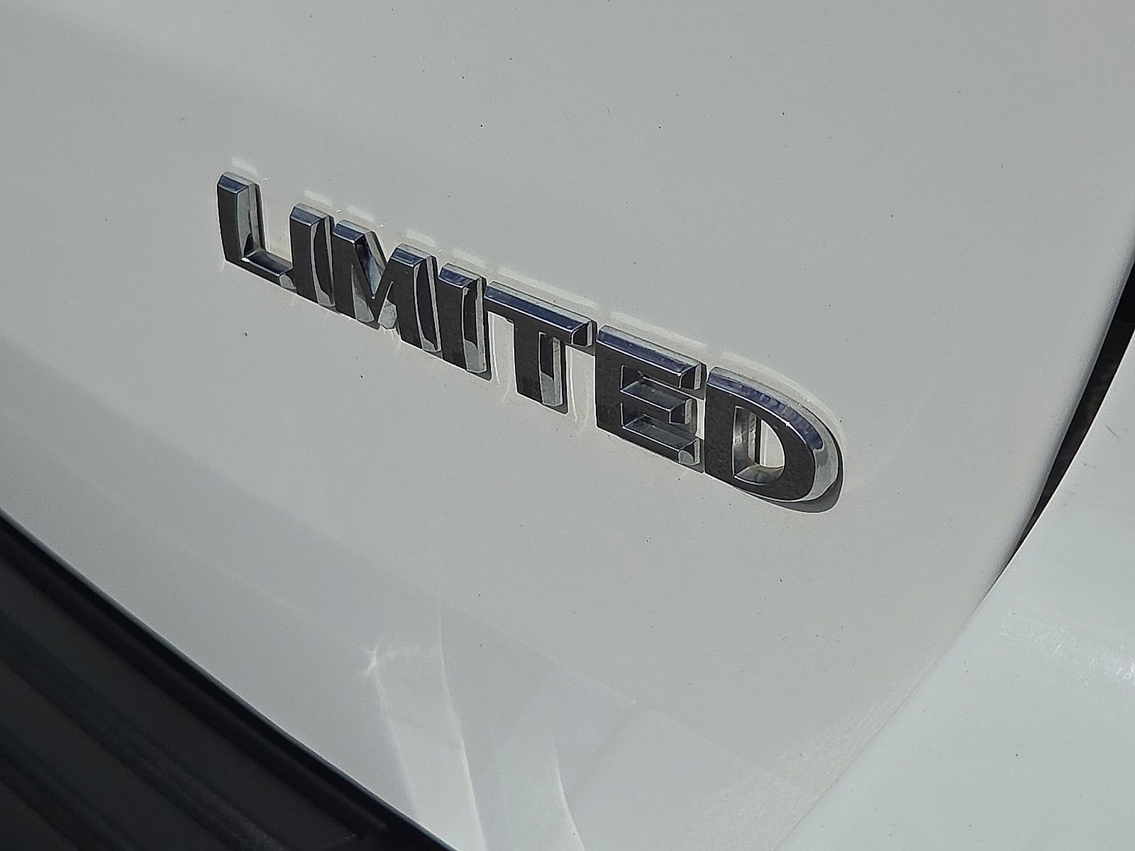 Used 2021 Jeep Grand Cherokee Limited AWD/4WD image 8