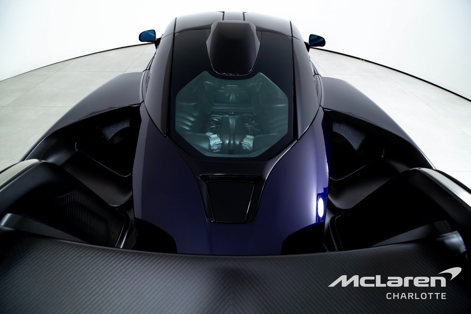 Used 2019 McLaren Senna RWD image 26