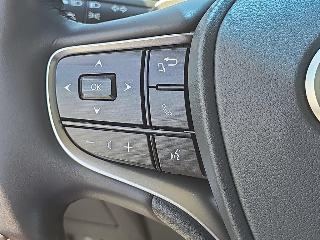 Used 2024 Lexus ES 300h w/ Technology Package FWD image 13