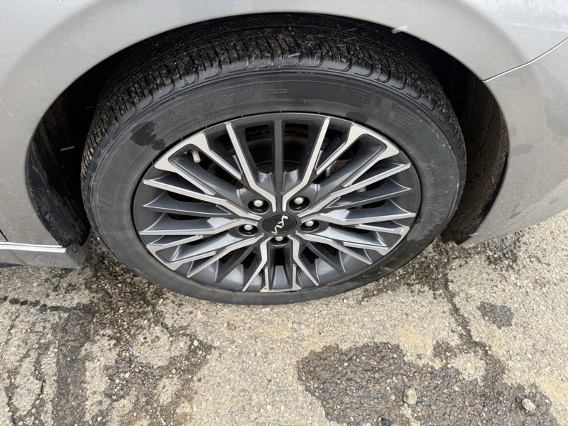 Certified 2023 Kia Forte GT-Line image 16