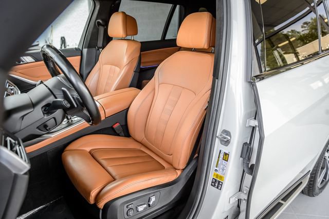 Used 2022 BMW X7 xDrive40i w/ M Sport Package AWD/4WD image 38