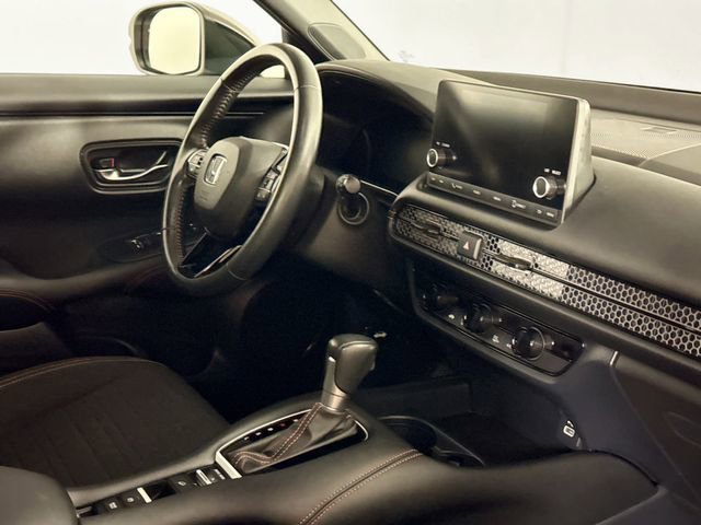 Used 2023 Honda HR-V Sport image 3