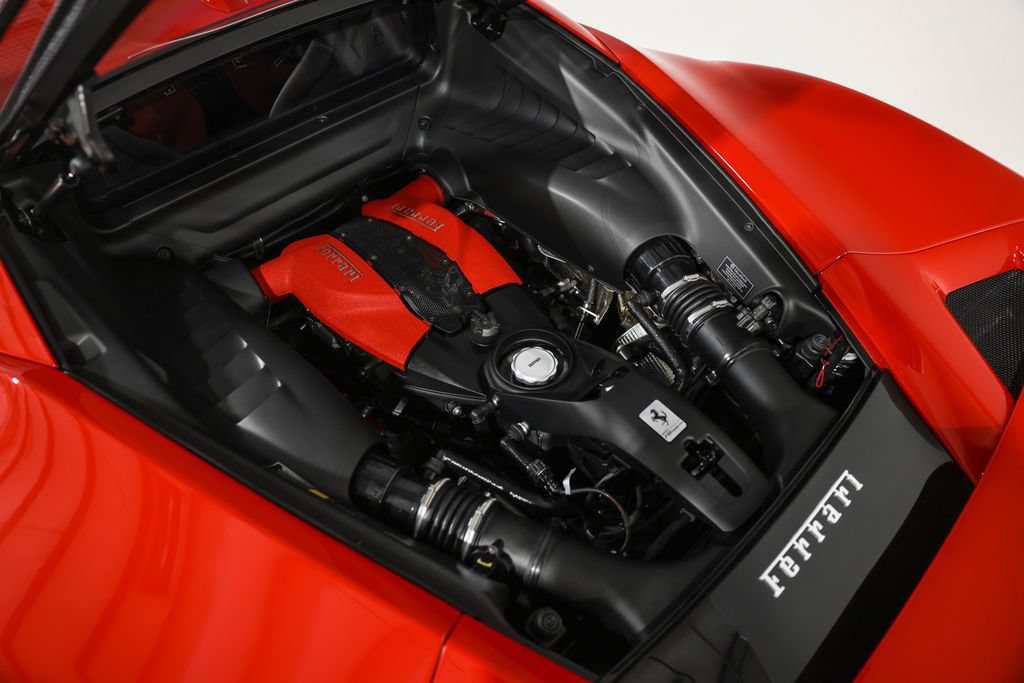 Used 2020 Ferrari F8 Tributo RWD image 22