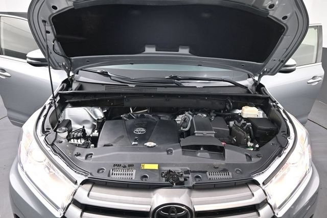 Used 2018 Toyota Highlander XLE FWD image 20