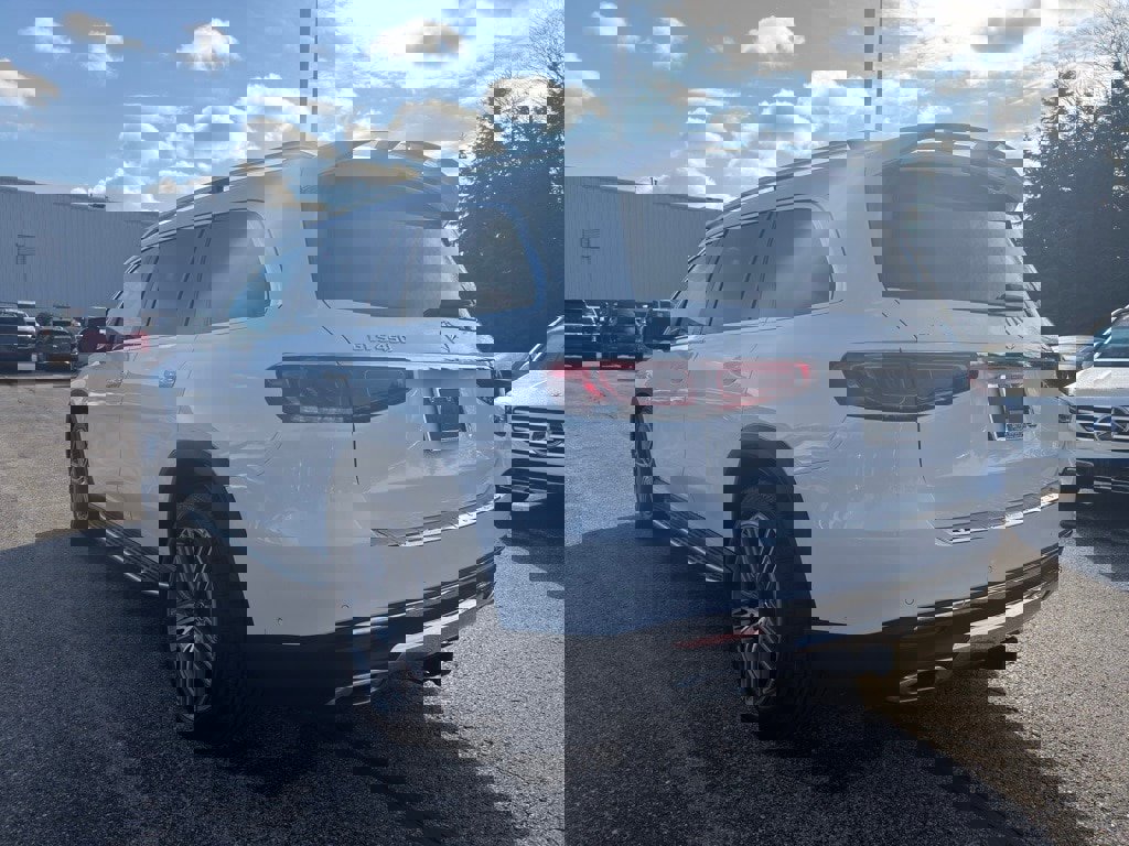 Certified 2022 Mercedes-Benz GLS 450 4MATIC image 4