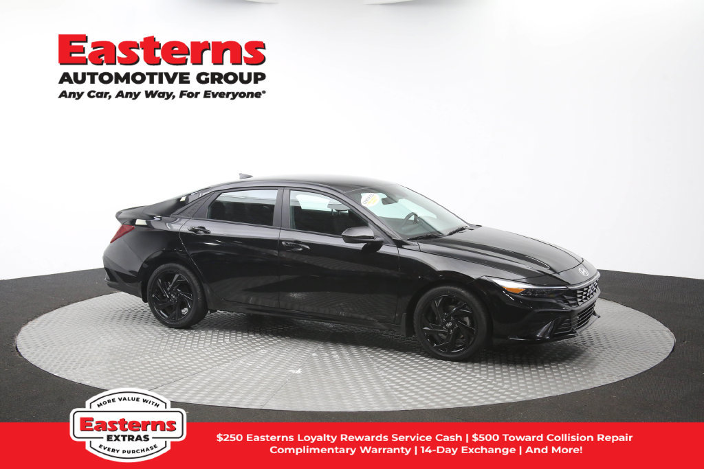 Used 2026 Hyundai Elantra Sport FWD image 44