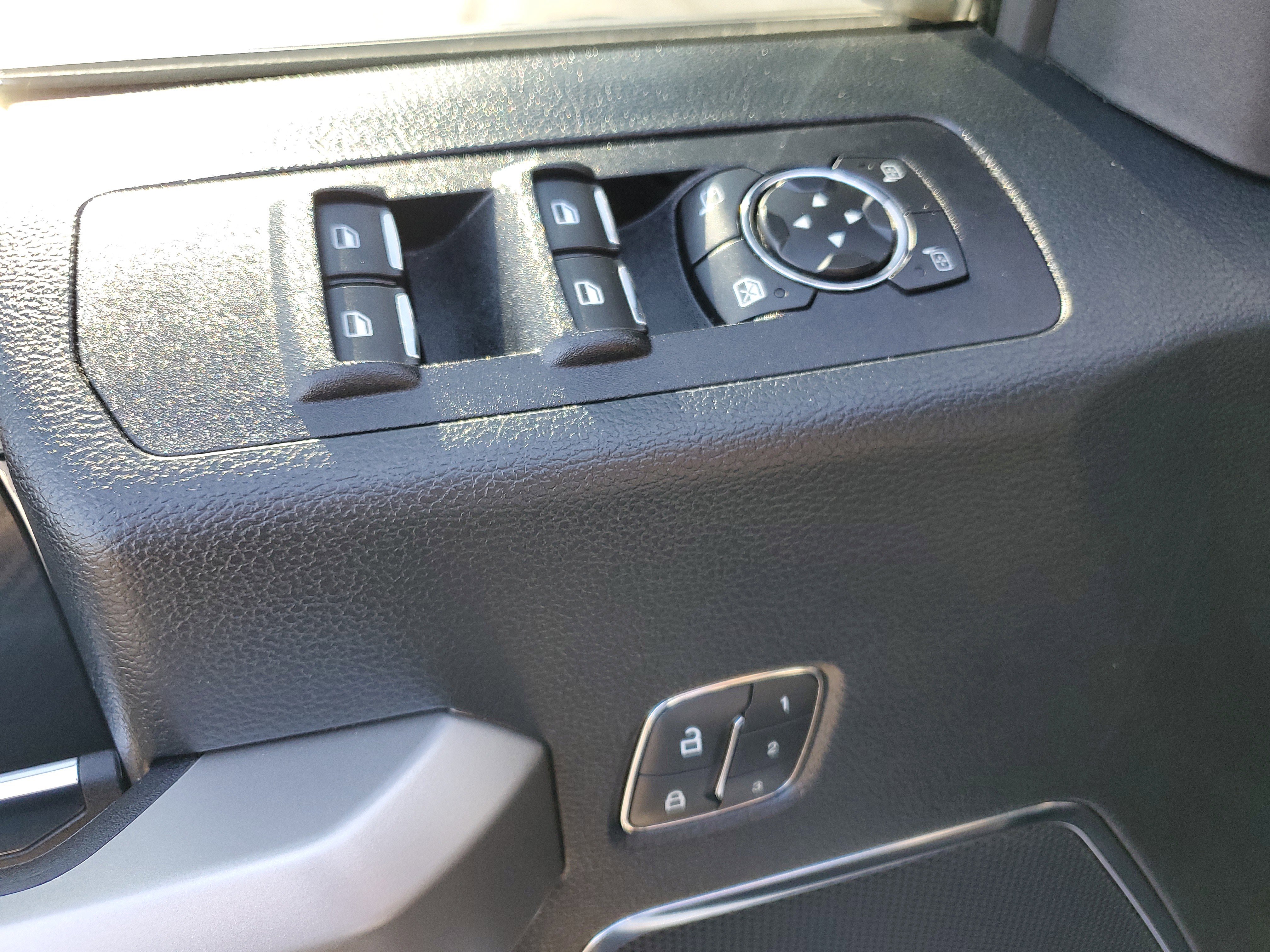 Used 2020 Ford F150 Lariat w/ Equipment Group 502A Luxury AWD/4WD image 23