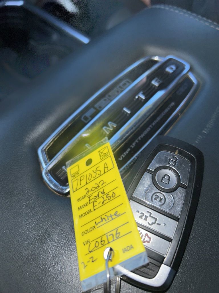 Used 2022 Ford F250 Limited image 29