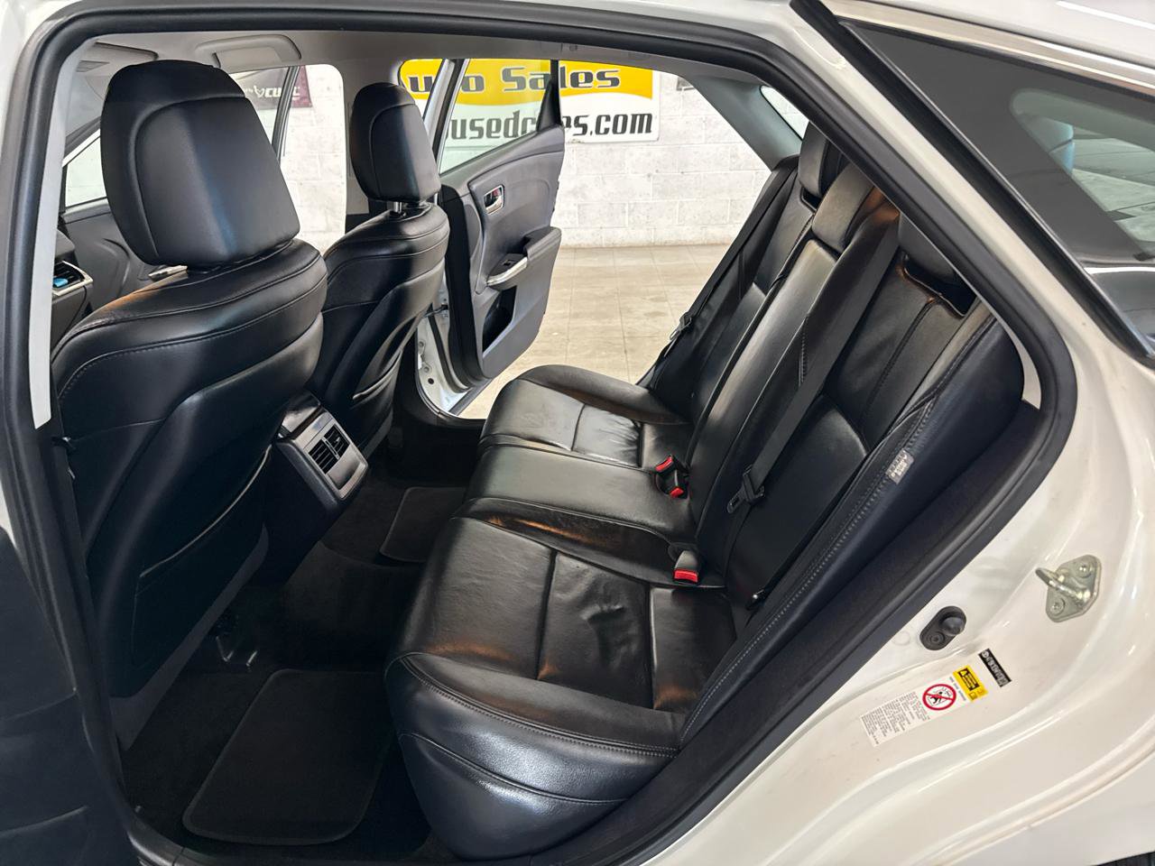 Used 2015 Toyota Avalon XLE FWD image 32