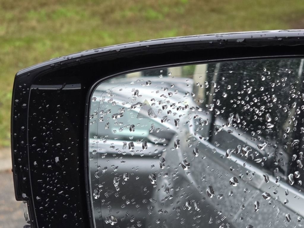 New 2025 INFINITI QX80 Sensory image 13