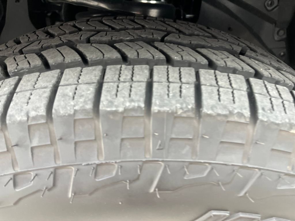 Certified 2025 Toyota 4Runner TRD Off-Road Premium image 31