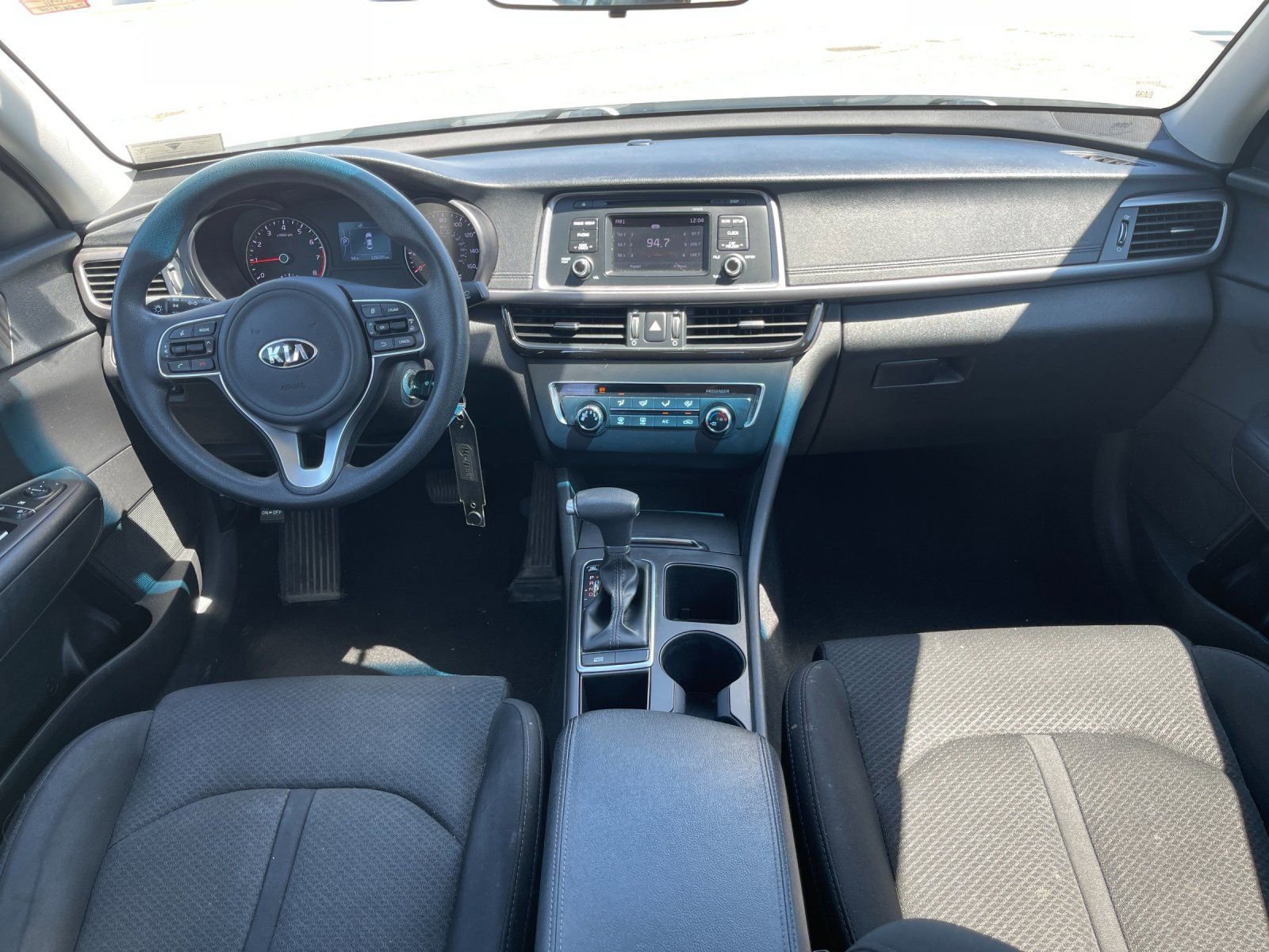 Used 2017 Kia Optima LX FWD image 14