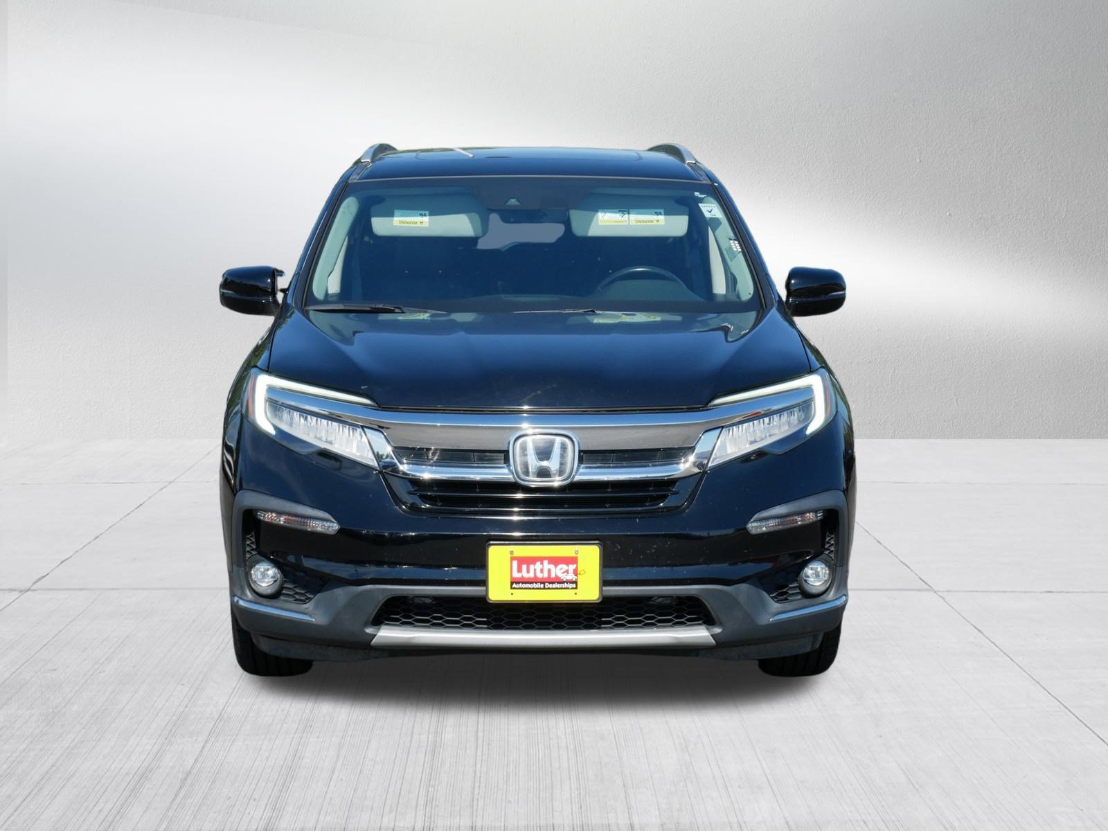 Used 2019 Honda Pilot Touring image 2