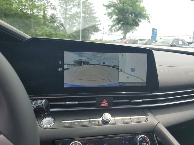 Used 2024 Hyundai Elantra SEL w/ Convenience Package FWD image 23